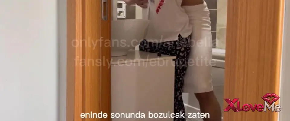 Kuzen Porno Ariebella konuşmalı seks filmi — Ariebella — Amatör Porno