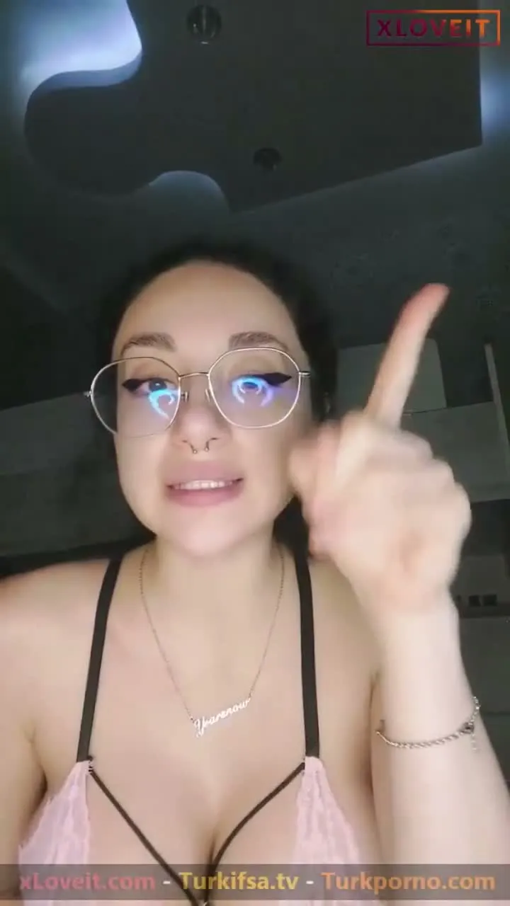 Ayla ifşa Kıvırcık lolita kızdan nude dans — Tango Ayla — Canlı Yayınlar