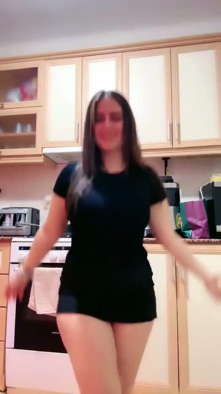 Ayşe Elbi ifşa Milf hatunun yayın videosunu seyret — Ayşe Elbi — Canlı Yayınlar