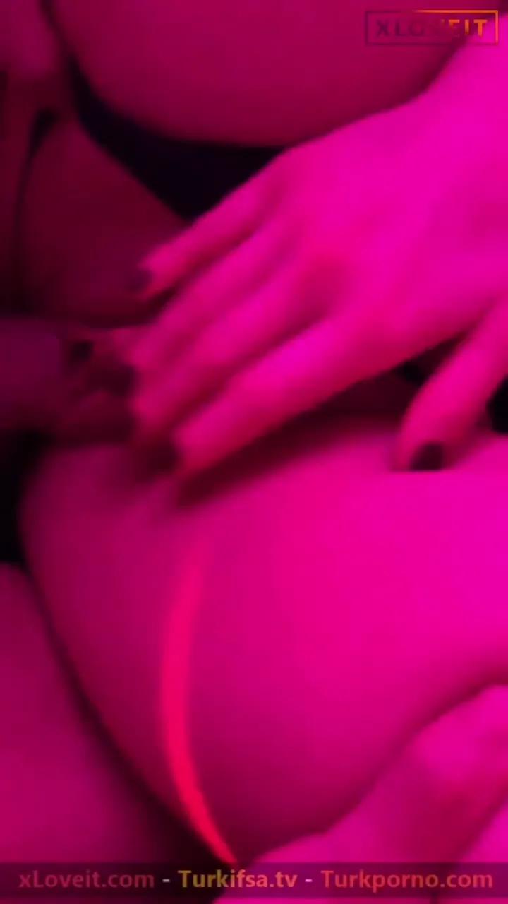 Baldız Porno Cem karısının yanında baldızını parçaladı — Amatör Porno