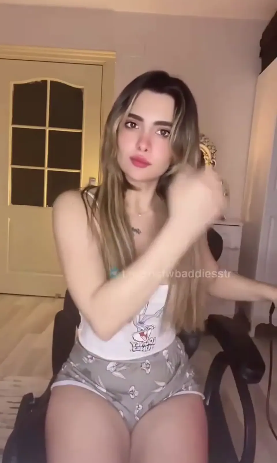 Bigo Atalente ifşa Güzel çıtırın uzun yayını — Atalente — Canlı Yayınlar