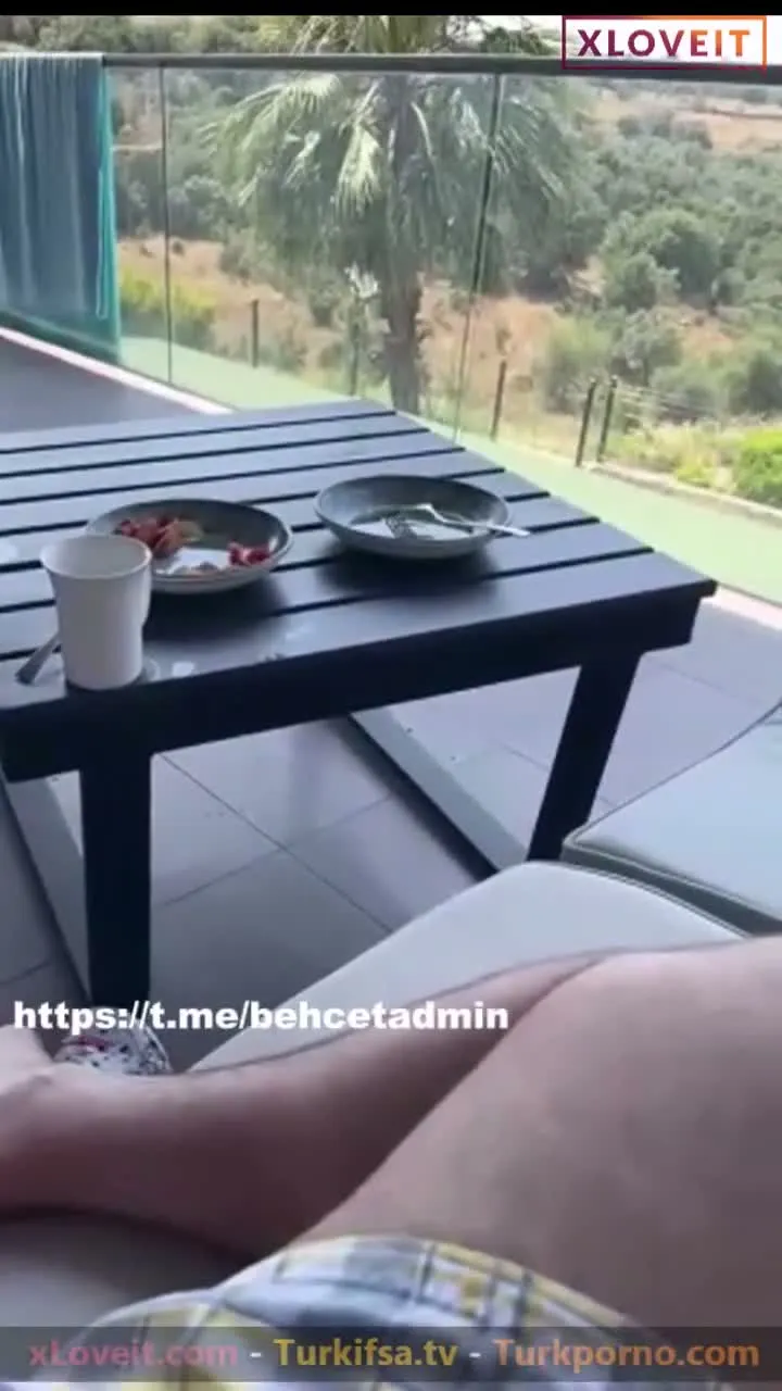 Buse Tarsus ifşa Balkonda çırılçıplak canlı yayında — Buse Tarsus — Canlı Yayınlar