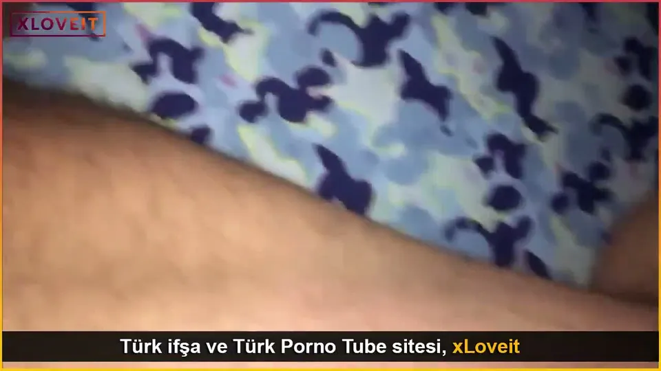 Evli yan komşum büyük yarrak seviyor — Amatör Porno