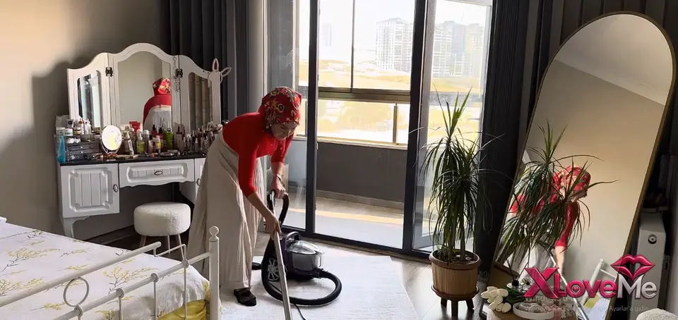 Fatmayla Hertelden ifşa yeni evinde yatak odası temizledi — Fatma ile Her Telden — Türk ifşa