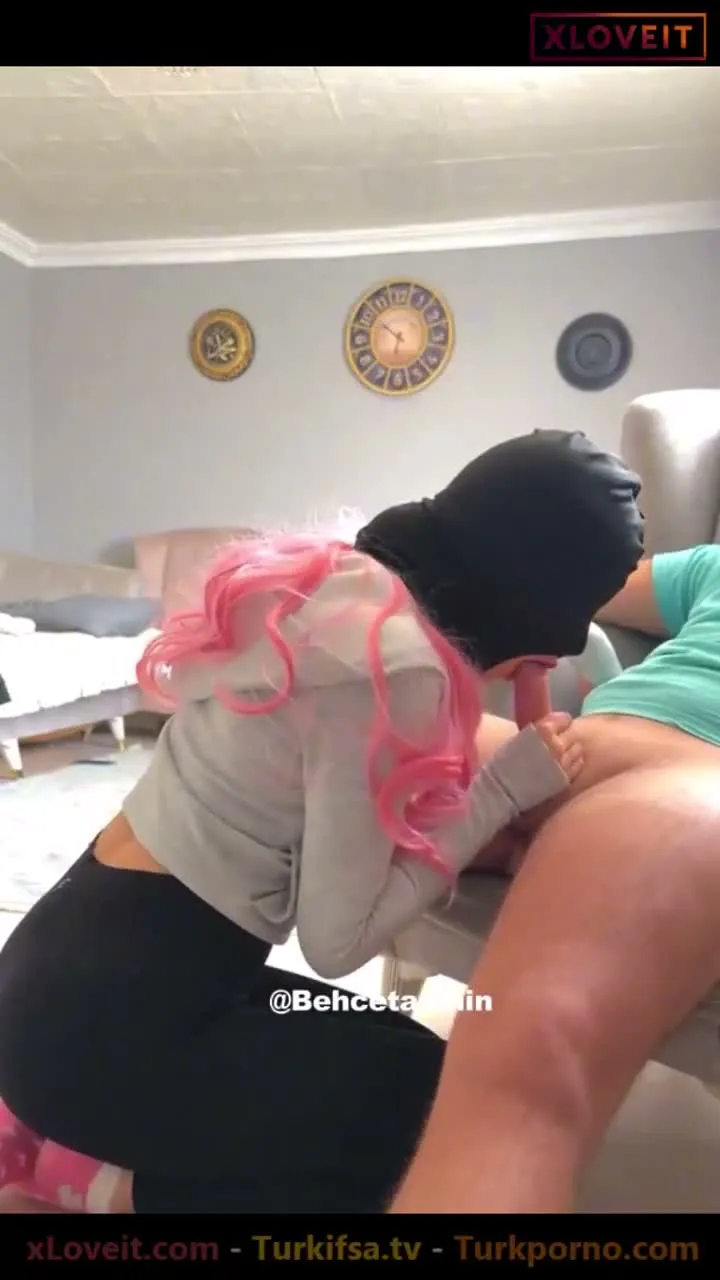 HD Porno Vivien sakso çekip kalçalarına patlattırdı — Mobil Porno
