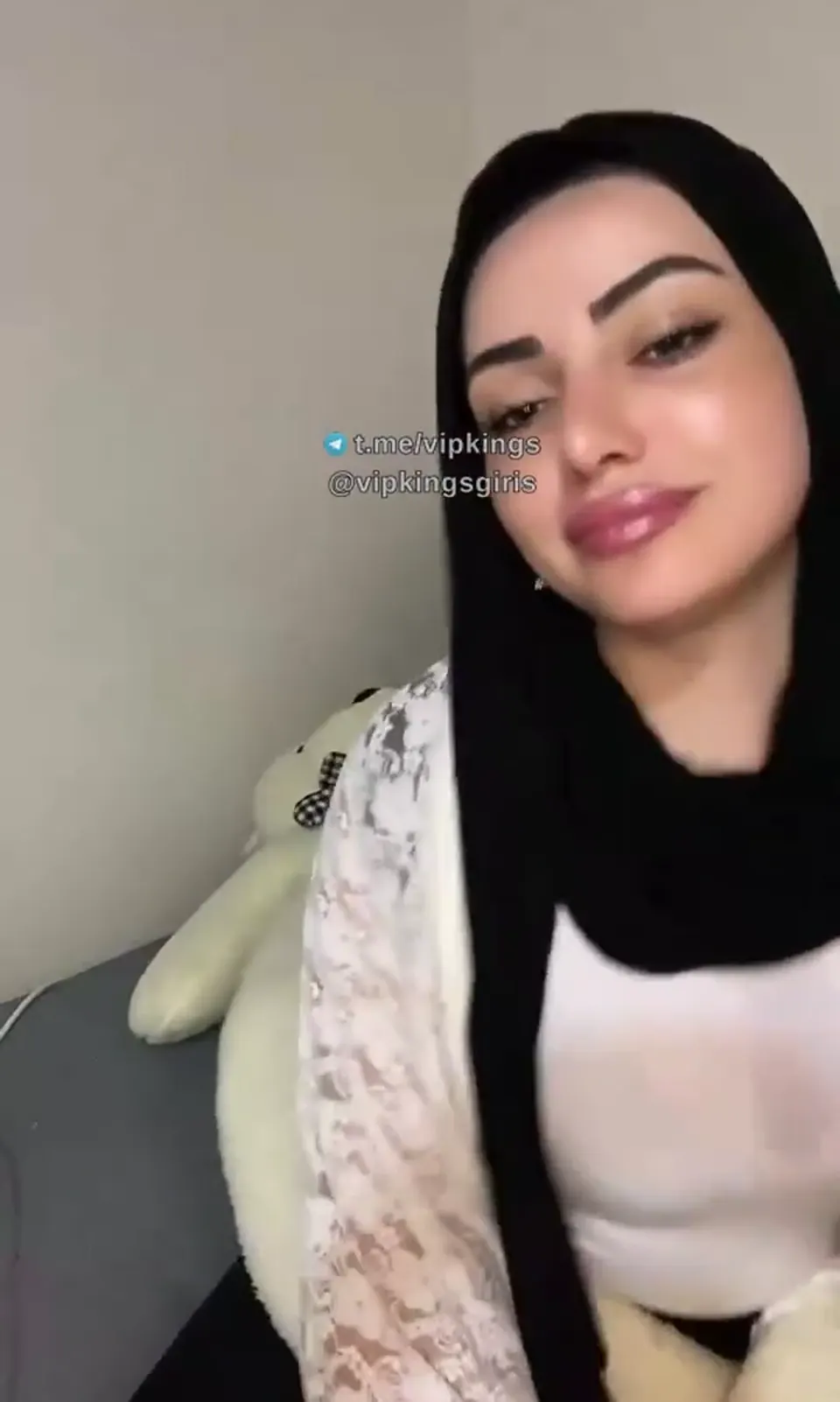 ikizler kadını ifşa Bigolive yayın videosu — Canlı Yayınlar