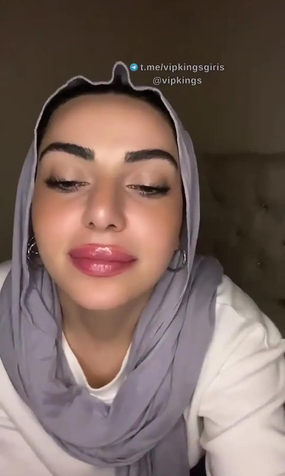 İkizler Kadını Türbanlı kızın Bigo yayını — Canlı Yayınlar