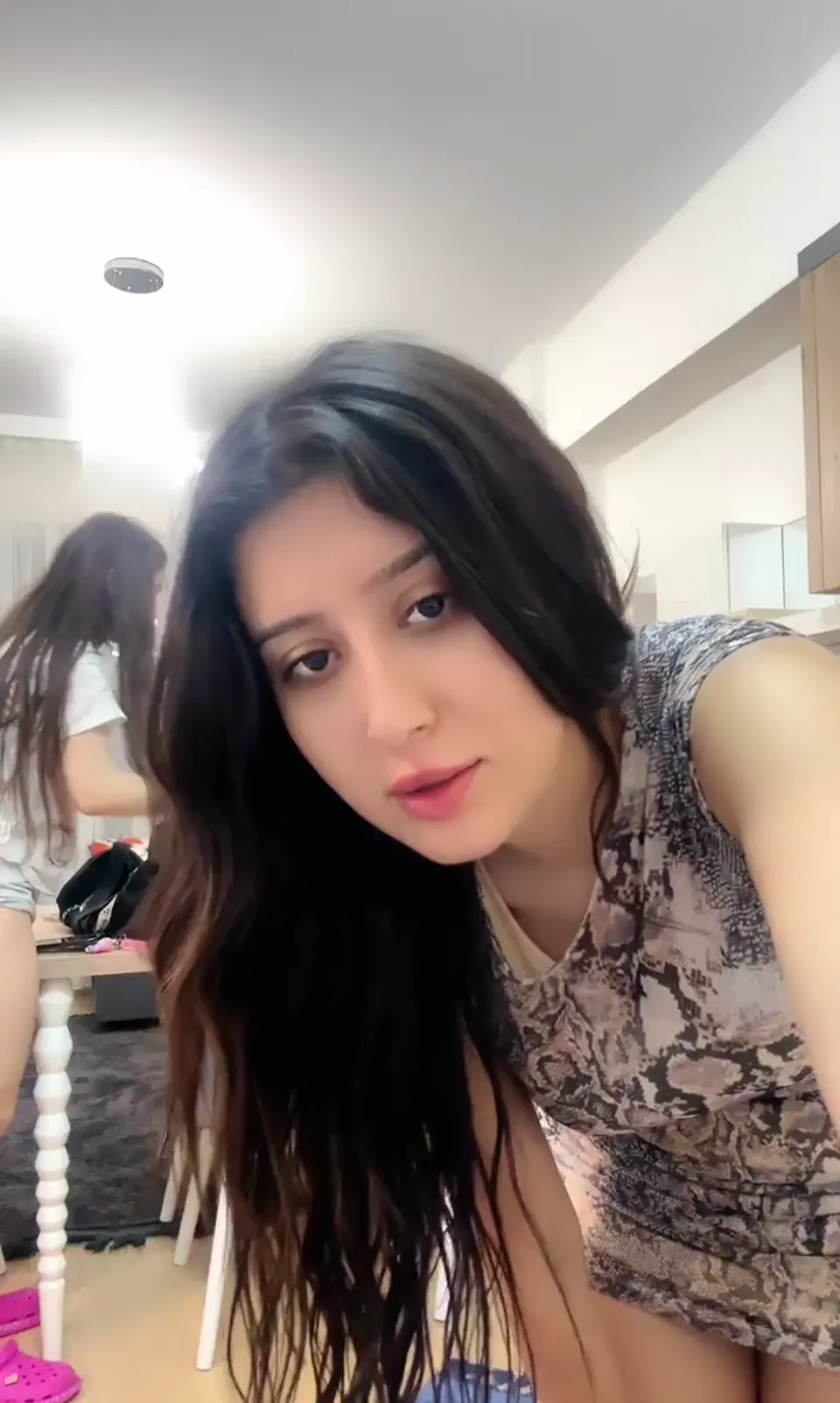 Lilya ifşa Üniversiteli çıtırlar canlı yayında — Lilya — Canlı Yayınlar