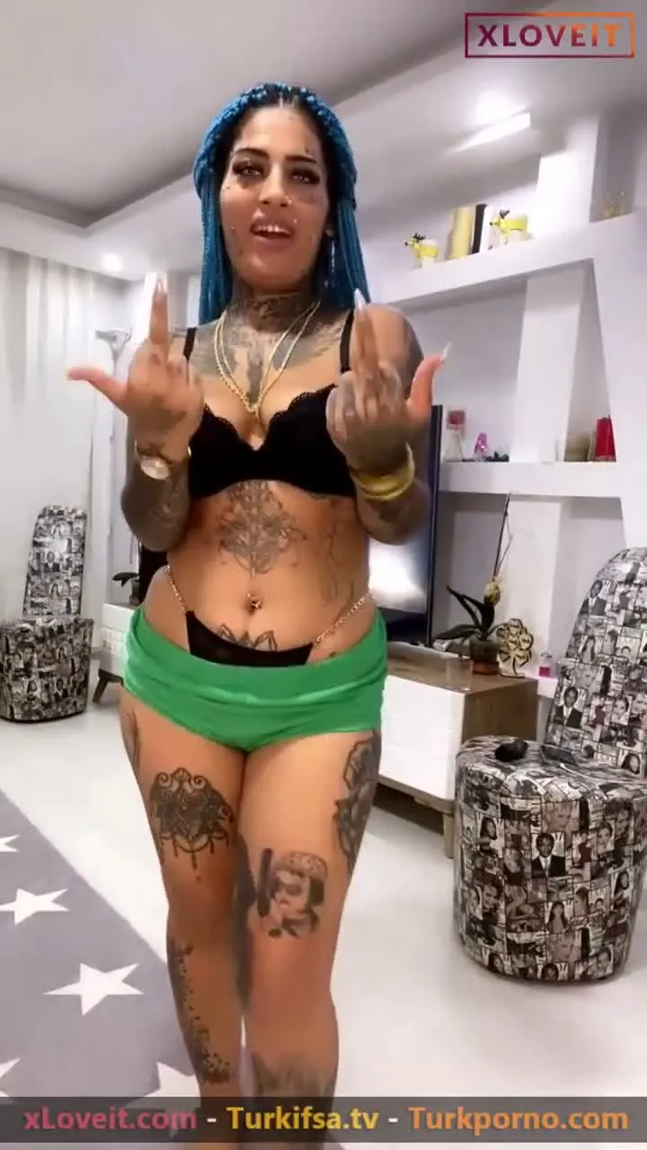 Raperin Yılmaz ifşa Müziğe dayanamayıp twerk yaptı — Raperin Yılmaz — Canlı Yayınlar