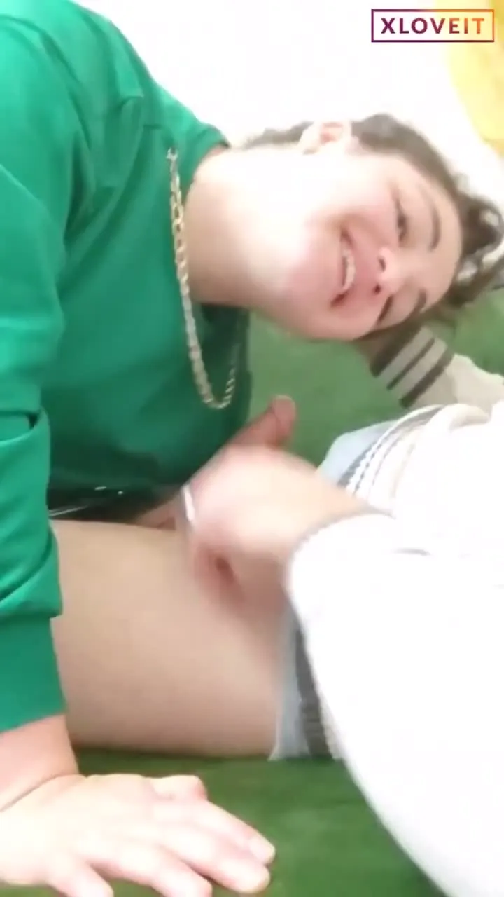 Sakso Porno Evli olgunun ağzına verdi — Amatör Porno