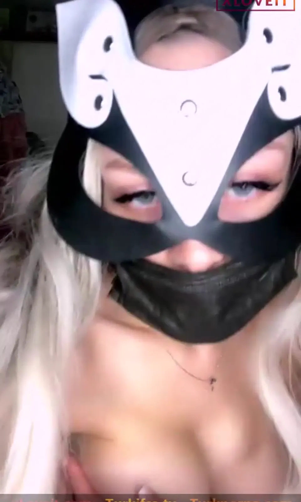 Simge Kalender ifşa Efsane hatundna nude show izle — Simge Kalender — Canlı Yayınlar