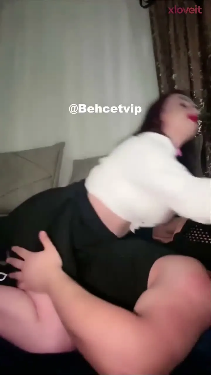 Tango Biricik Porno Uzun soluklu yayında sikişti — Tango Biricik — Konulu Porno