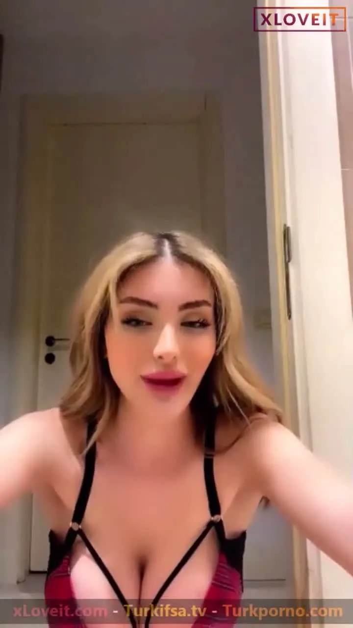 Tango Celine ifşa seksi Türk hatunu canlı — Tango Celine — Canlı Yayınlar