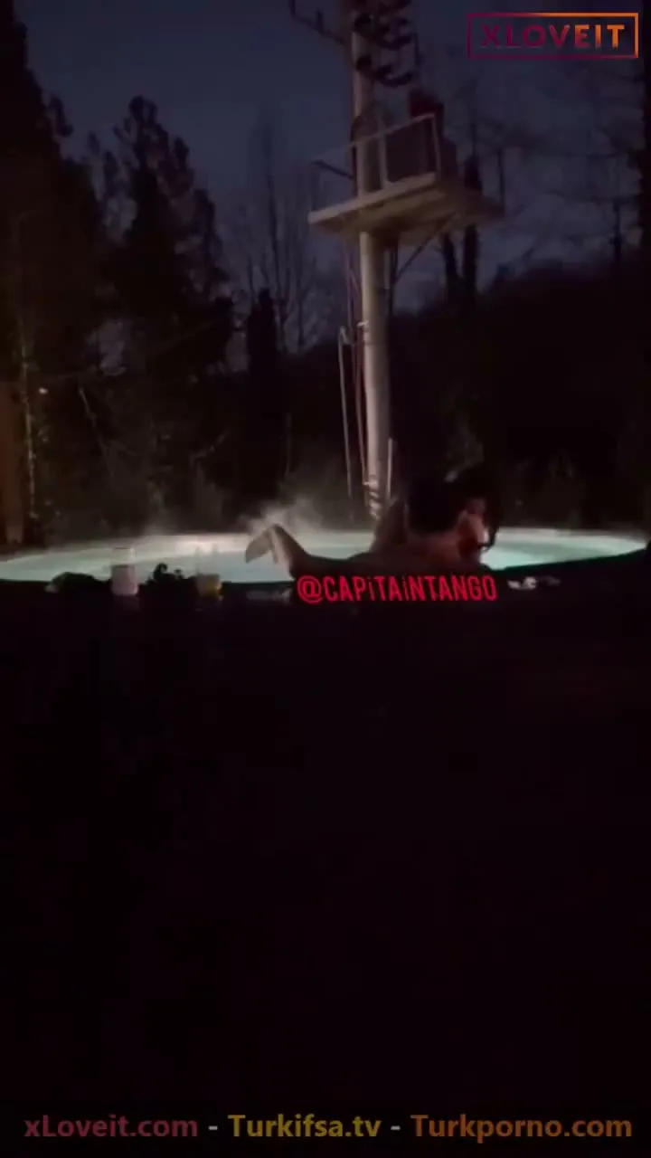 Tango Doa ifşa Akşam vakti havuzda sevgilisiyle sevişti — Tango Doa — Konulu Porno