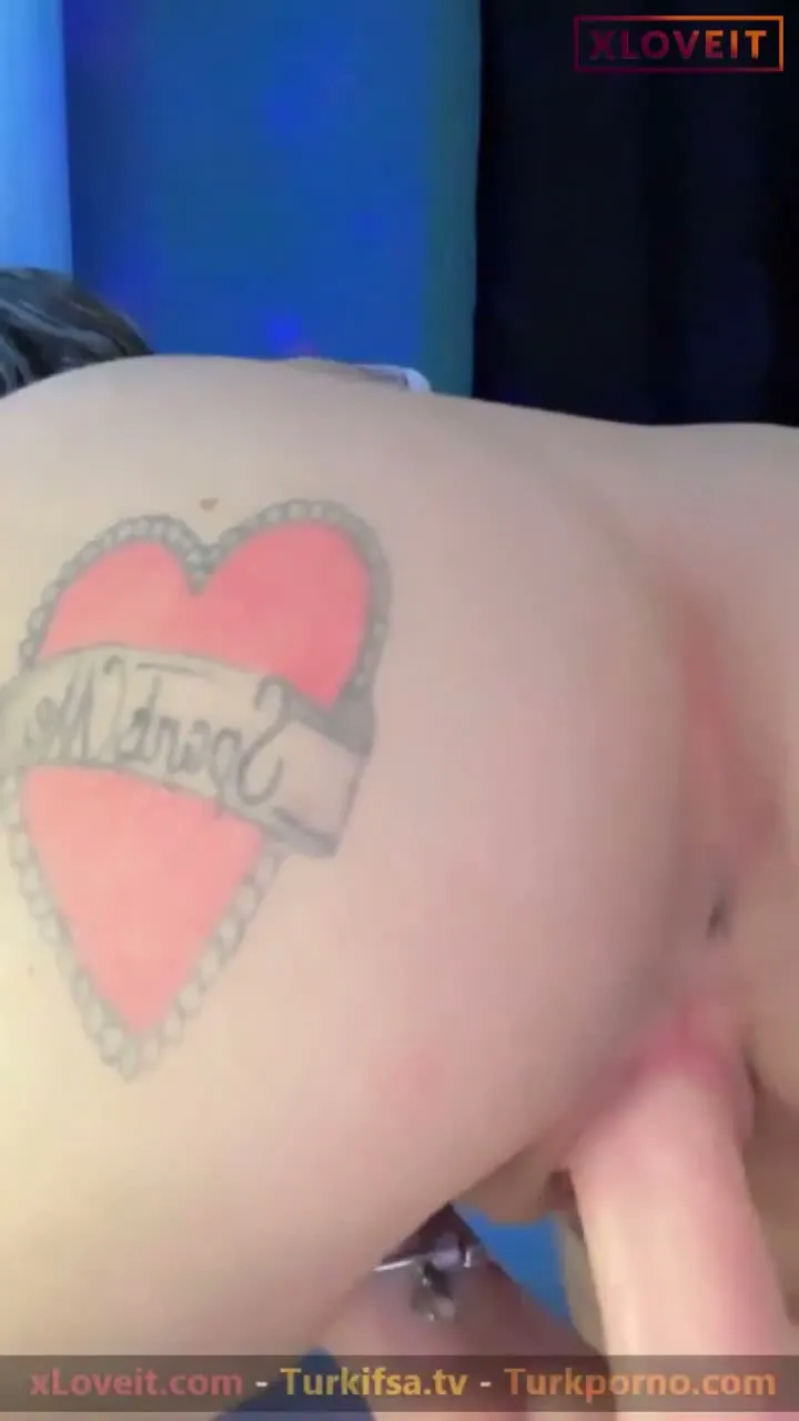 Tango Eylül ifşa Traşlı ıslak amına dildo sapladı — Tango Eylül — Türk ifşa