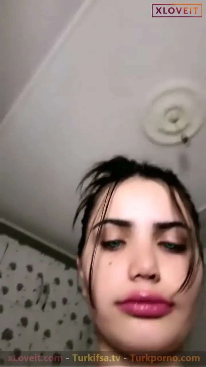 Lara ifşa Seksi uzun boylu hatunun nude yayını — Lara — Canlı Yayınlar