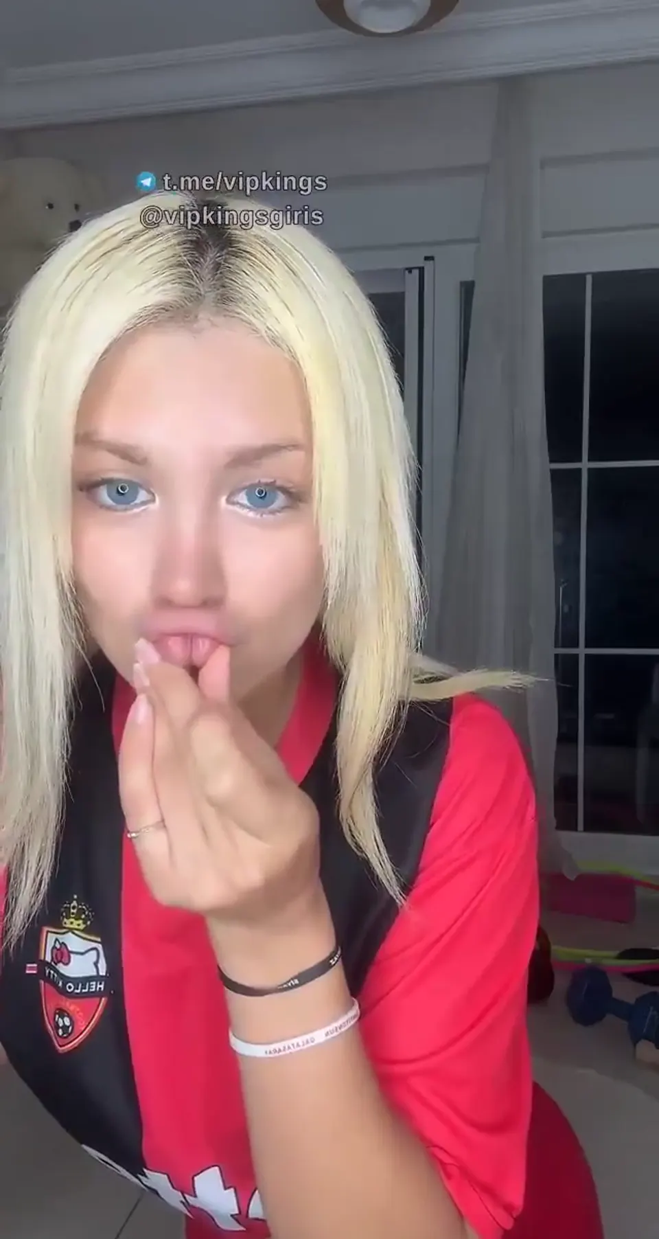 Tiktok Misshoca ifşa Sarışın çıtırdan 1 saatlik yayın — Canlı Yayınlar
