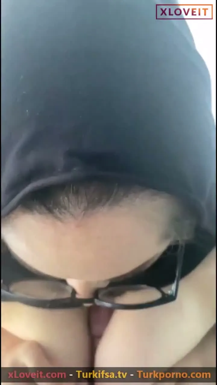 Türbanlı Sakso Hazal Kılınç siki ağzına aldı — Hazal Kılınç — Amatör Porno