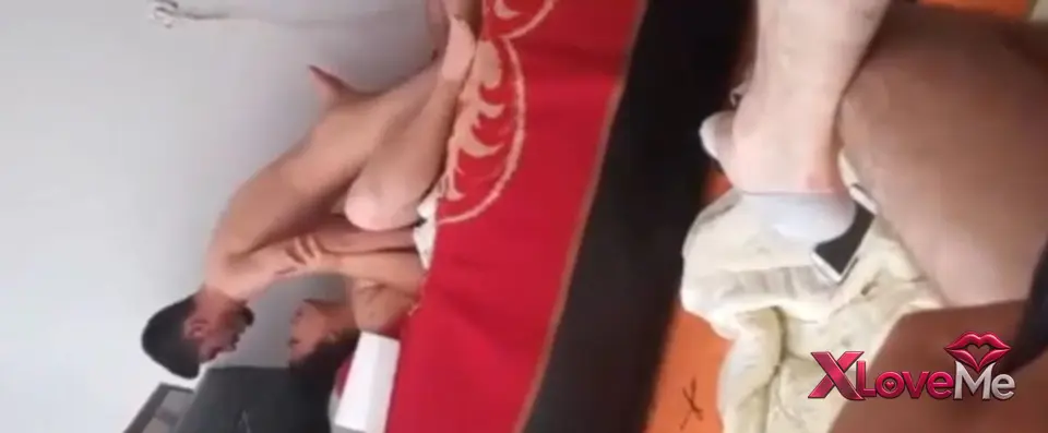 Üniversiteli porno Öğrenci evinde sırada bekleyenler var — Amatör Porno