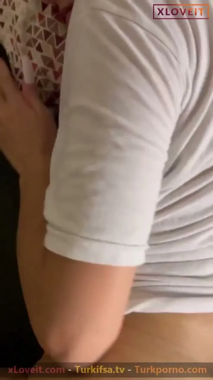 Uykuda Porno Elif uyurken manitası gelip inleterek sikti — Konulu Porno