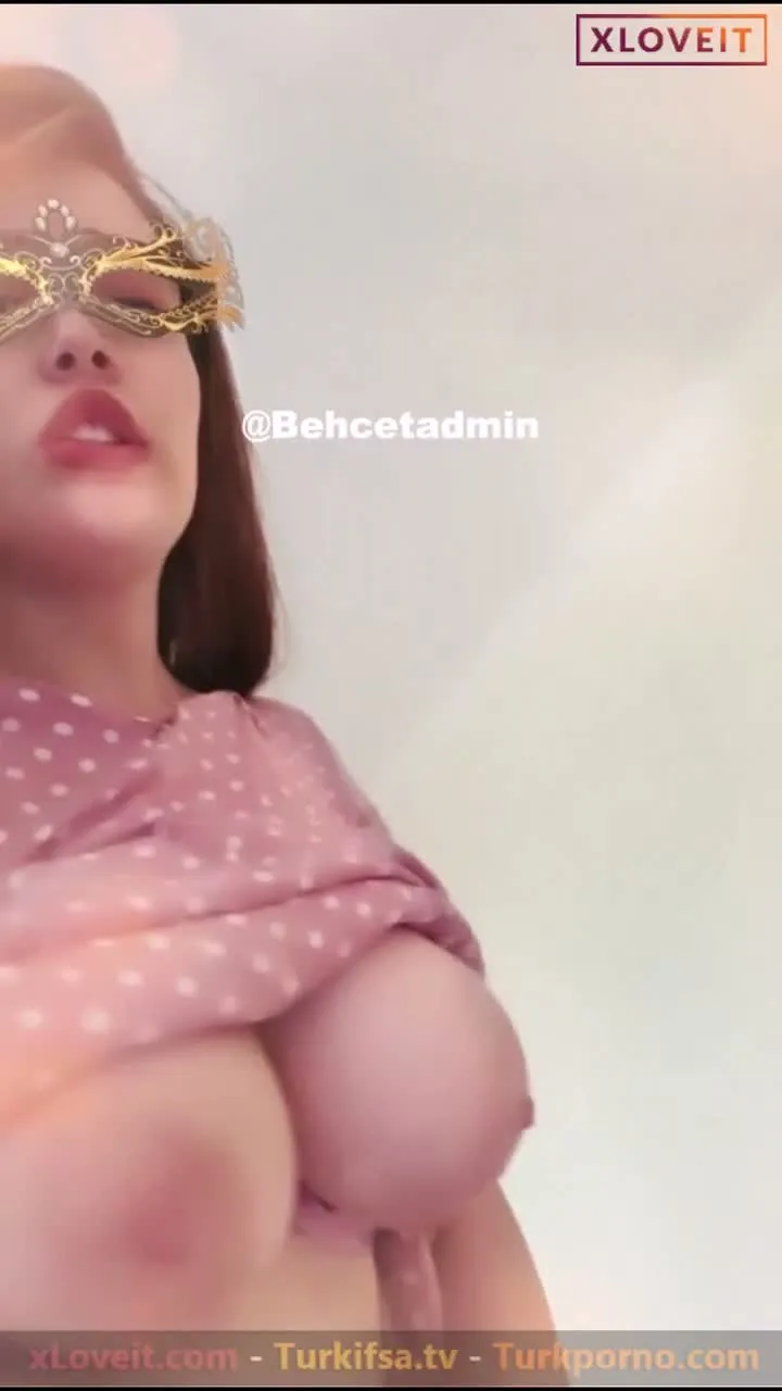 Yareniniz ifşa Güzel kızdan meme show seyret — Canlı Yayınlar